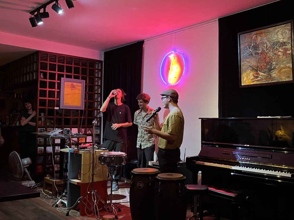Bar Jazz Be Cafe em Hue, Fonte: Rafaela Fornitani