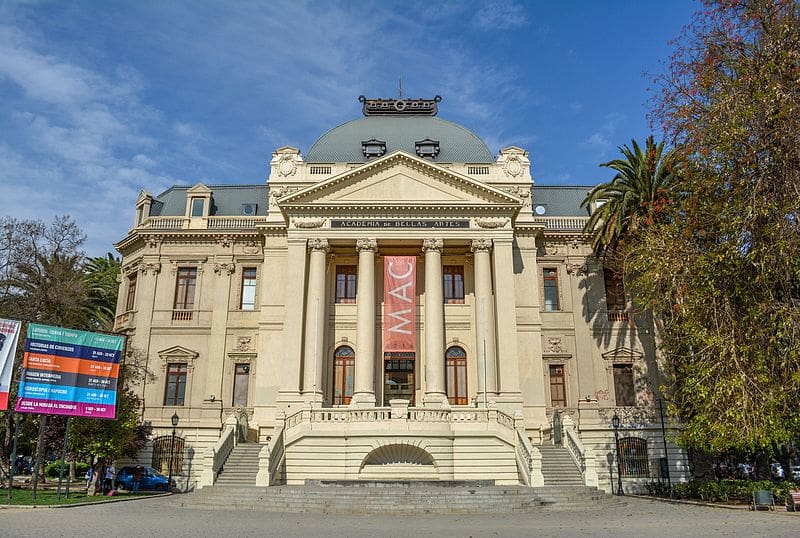 Museu de Arte Contemporânea (MAC)
